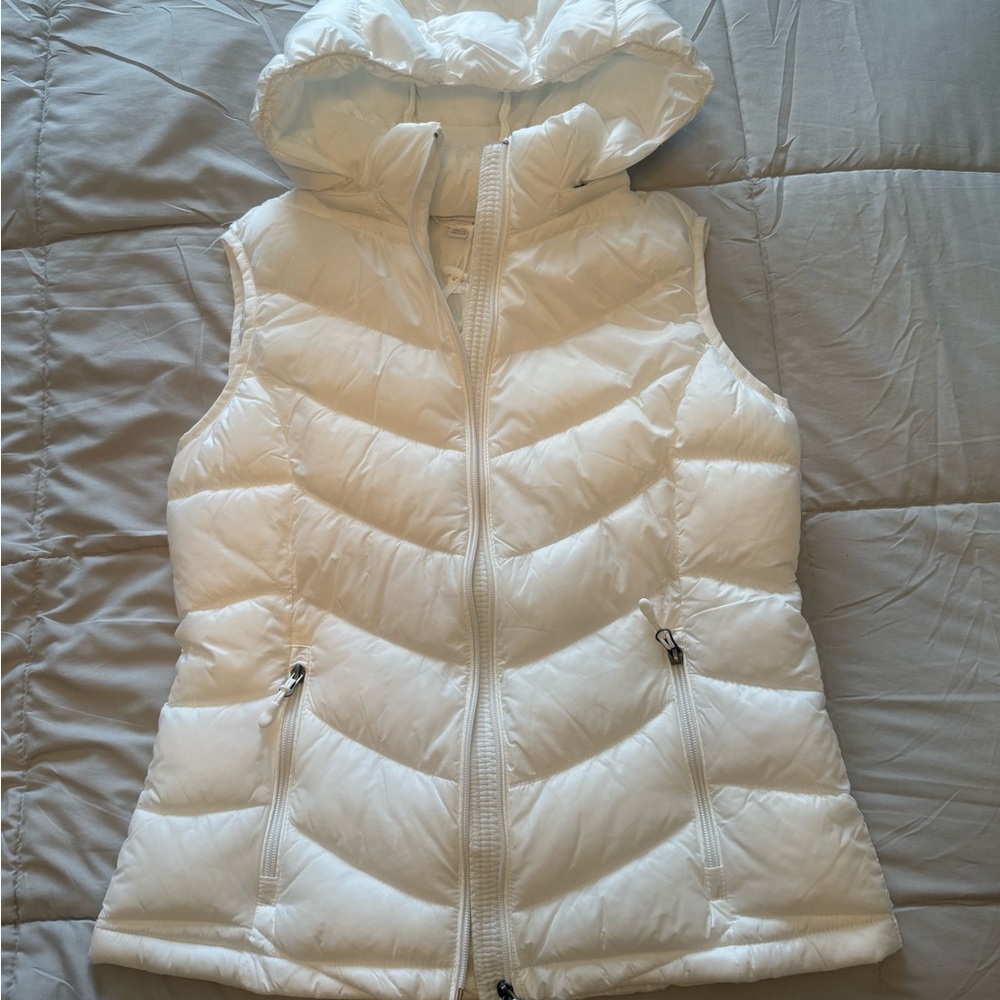 Charter Club Cream Puffer Vest